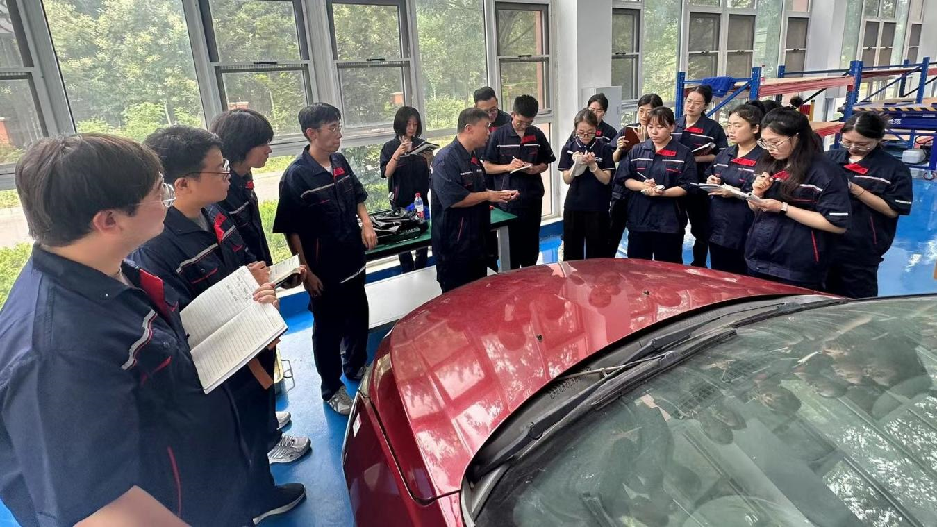 校企互通双师团队